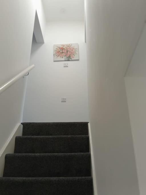 Roovi'S Nest Villa Nottingham Exterior foto