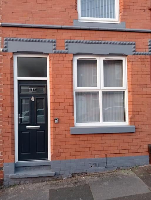 Roovi'S Nest Villa Nottingham Exterior foto